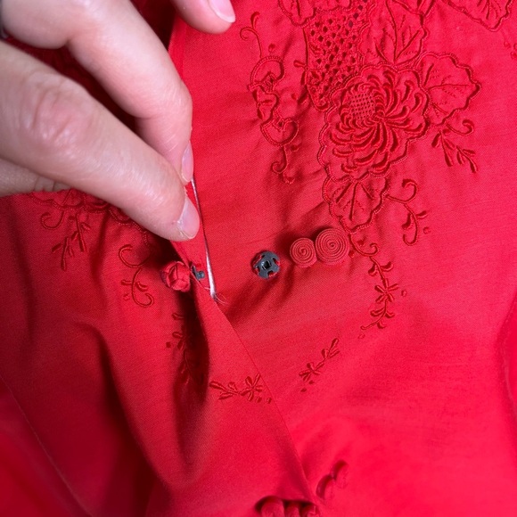 Vintage Daffodil Red Embroidered Blouse S Artsy Lace Button Top China Style Rare - Picture 3 of 13